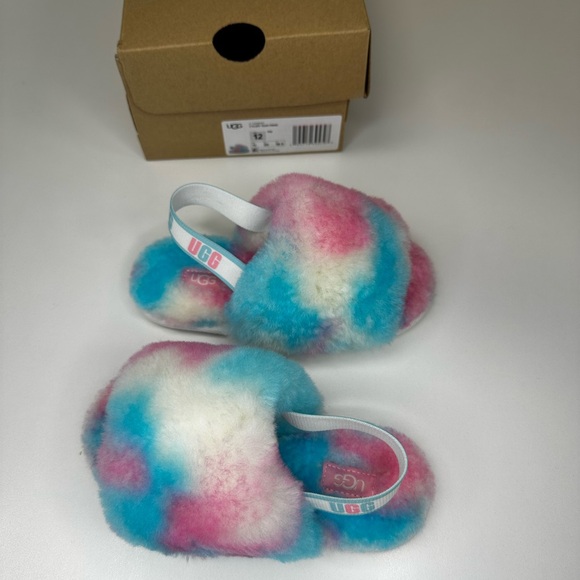 UGG Fluff Yeah Slide Slippers (Toddler) - Picture 9 of 11